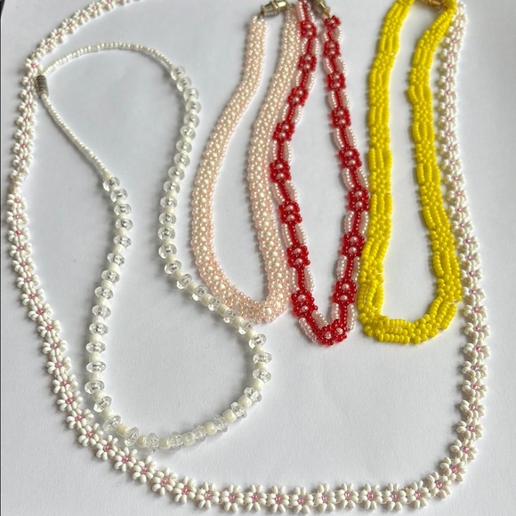 Y2K bundle necklaces/chokers the flowers one✨ - Picture 1 of 7